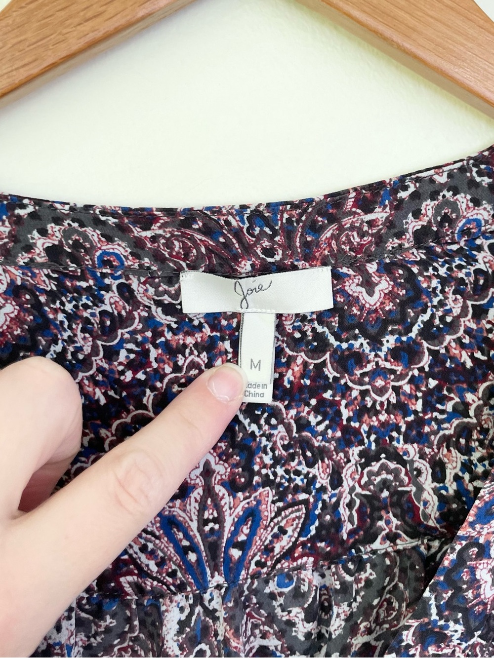 Joie Odette Paisley Print Peasant Style 100% Silk Blouse Long Sleeve M Medium - Picture 7 of 8